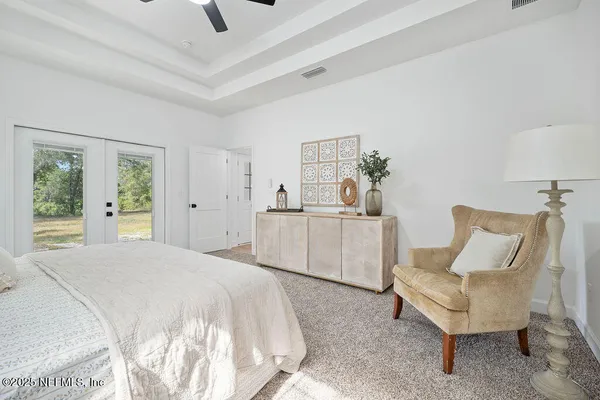$395,000 | 251 Swan Lake Drive, Melrose, FL 32666
