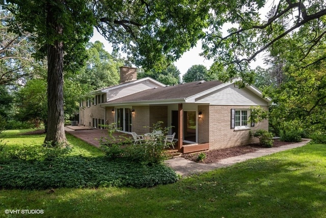 184 Stonegate Road Trout Valley, IL 60013 - Photo 2 of 32