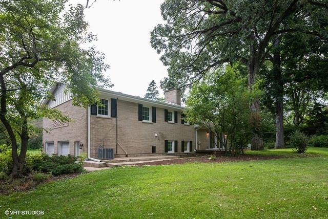 184 Stonegate Road Trout Valley, IL 60013 - Photo 20 of 32