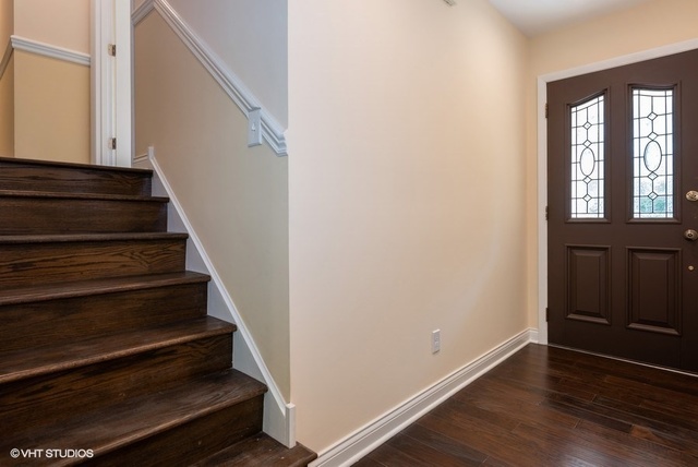 184 Stonegate Road Trout Valley, IL 60013 - Photo 8 of 32