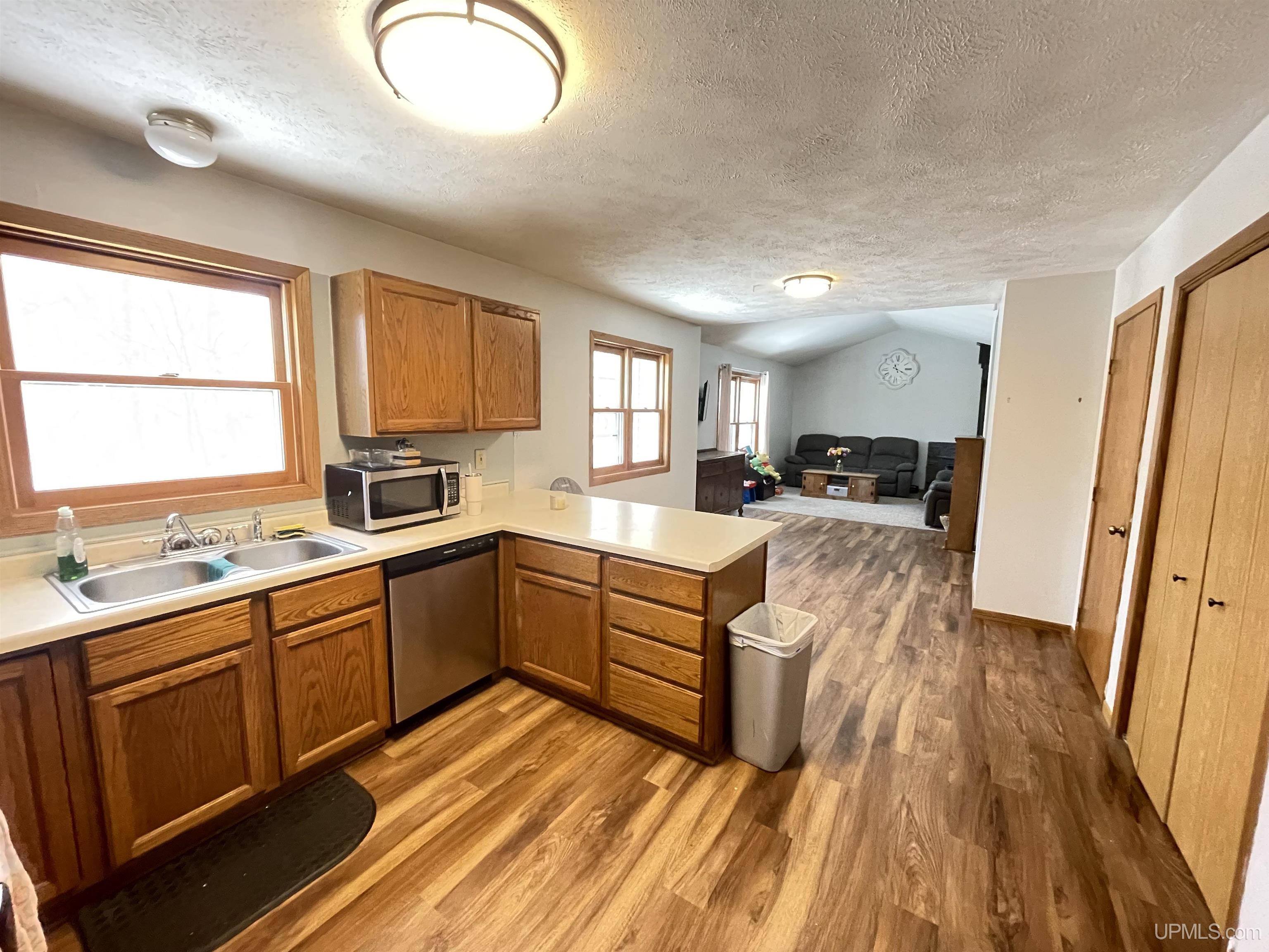 117 Buffalo Road Negaunee, MI 49866 - Photo 6 of 28 Gallery Image 6