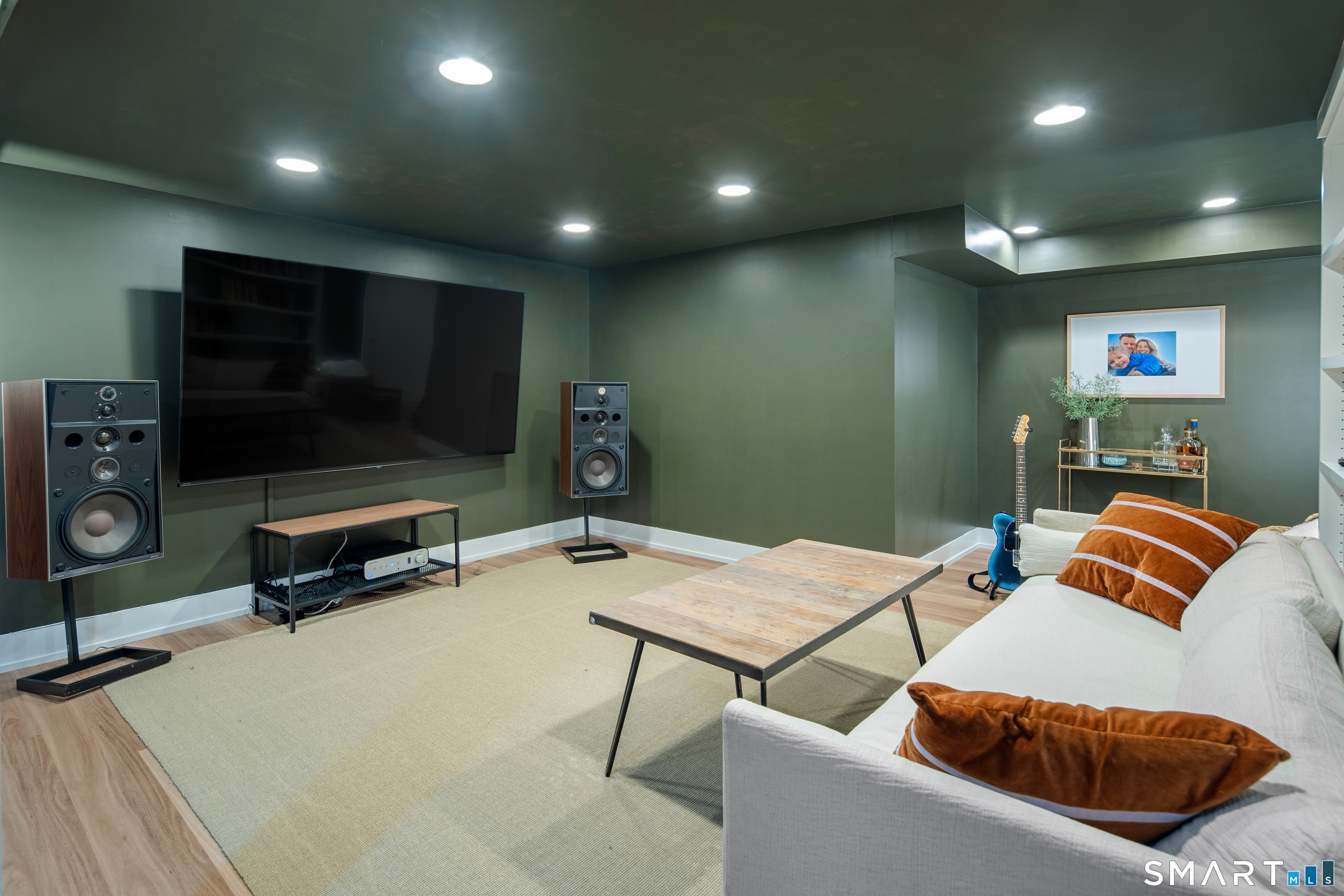 3 Abbey Road Darien, CT 06820 - Photo 32 of 35