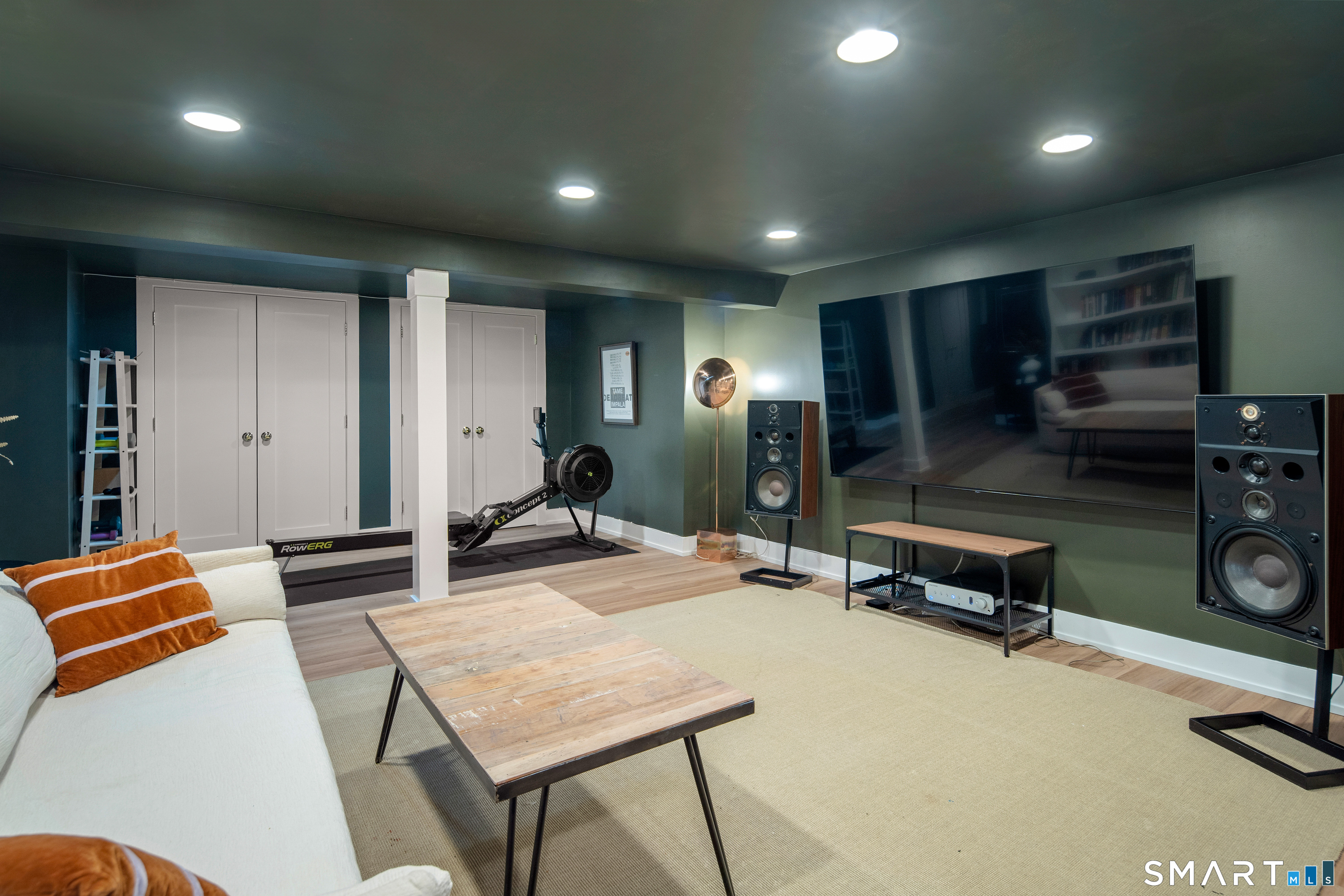 3 Abbey Road Darien, CT 06820 - Photo 33 of 35