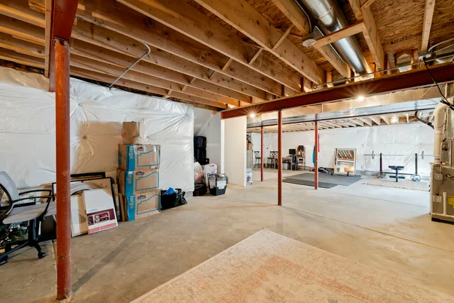 a view of a parking space