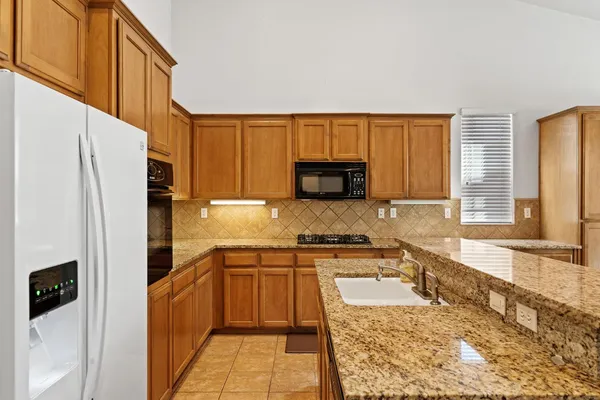 $425,000 | 1008 Summer Lane, Patterson, CA 95363