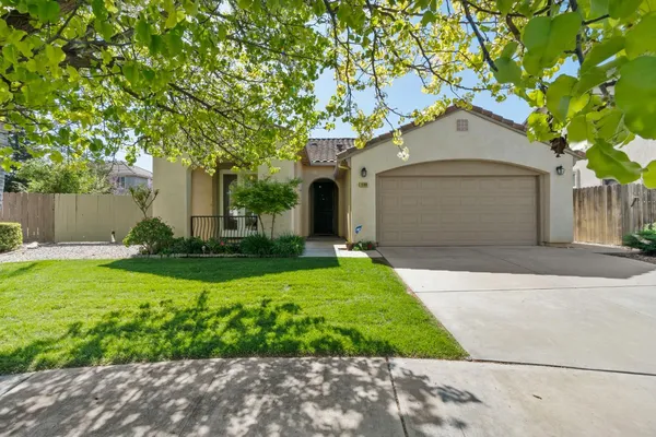 $425,000 | 1008 Summer Lane, Patterson, CA 95363