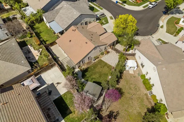 $425,000 | 1008 Summer Lane, Patterson, CA 95363