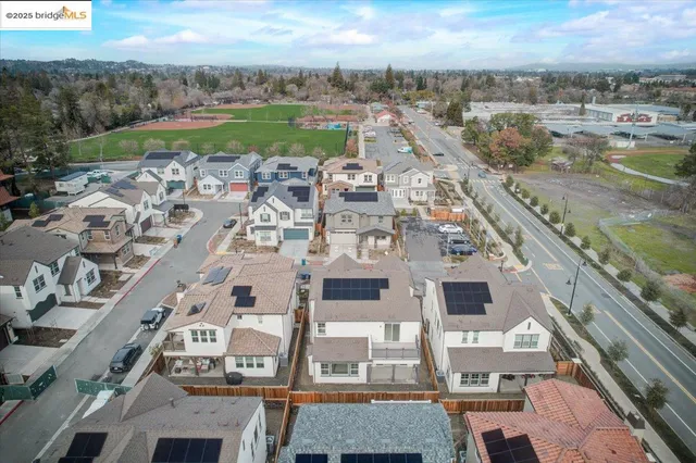 $1,738,000 | 104 Laurel Oak Drive, Pleasant Hill, CA 94523