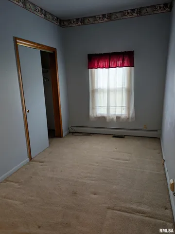 $85,000 | 1207 Burgess Avenue, Johnston City, IL 62951