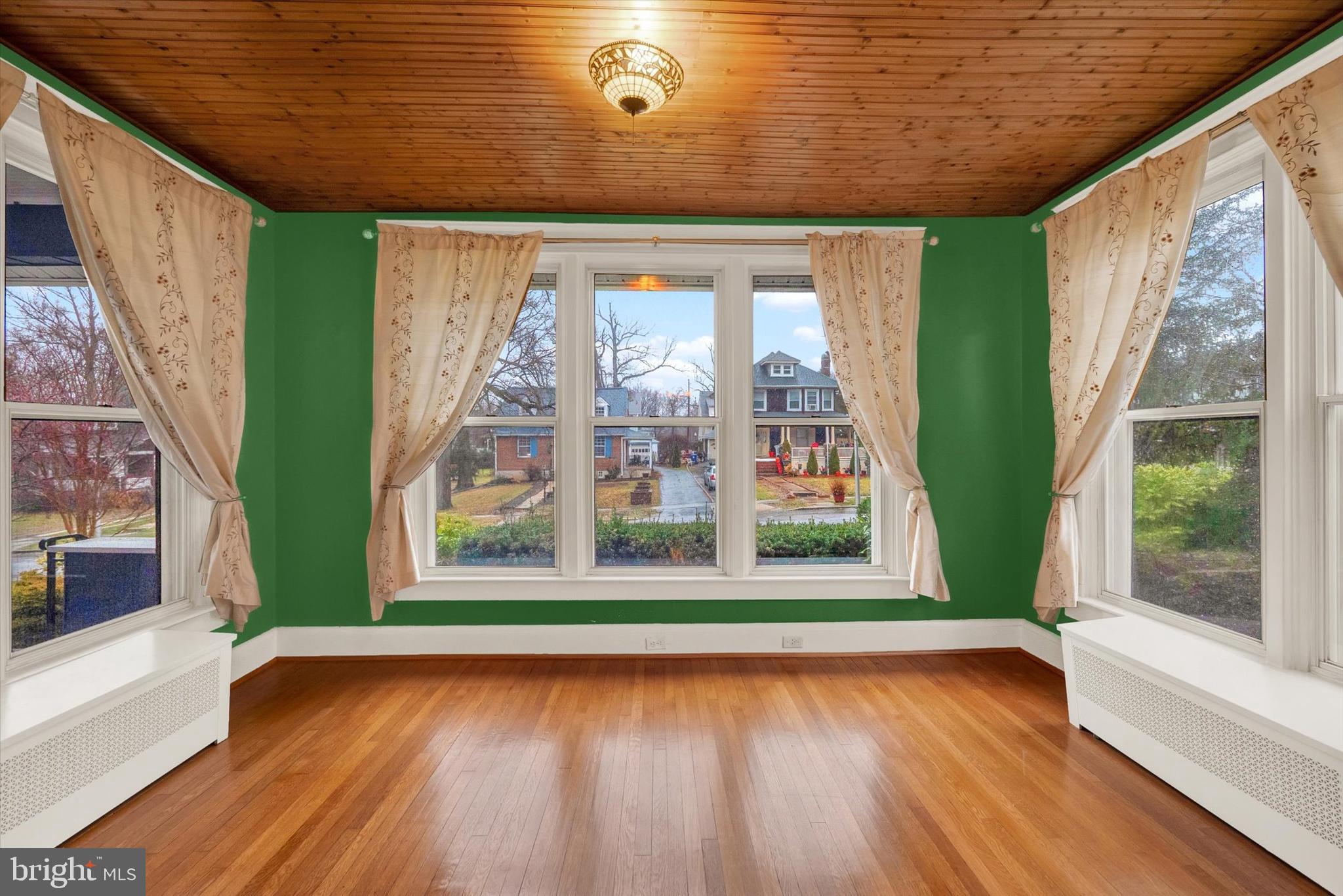 704 Brookwood Road Baltimore, MD 21229 - Photo 13 of 44