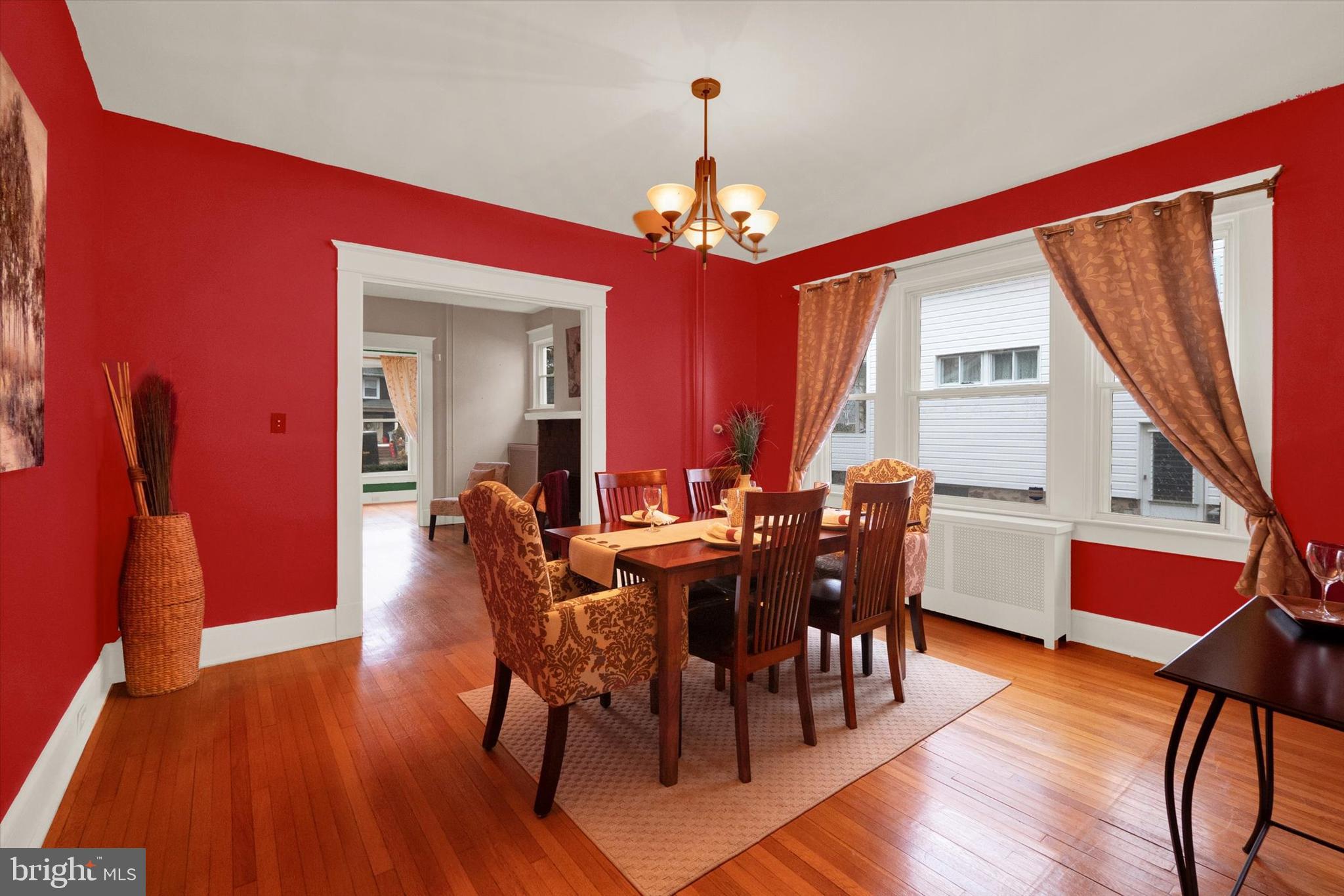 704 Brookwood Road Baltimore, MD 21229 - Photo 9 of 44 Spacious dining room