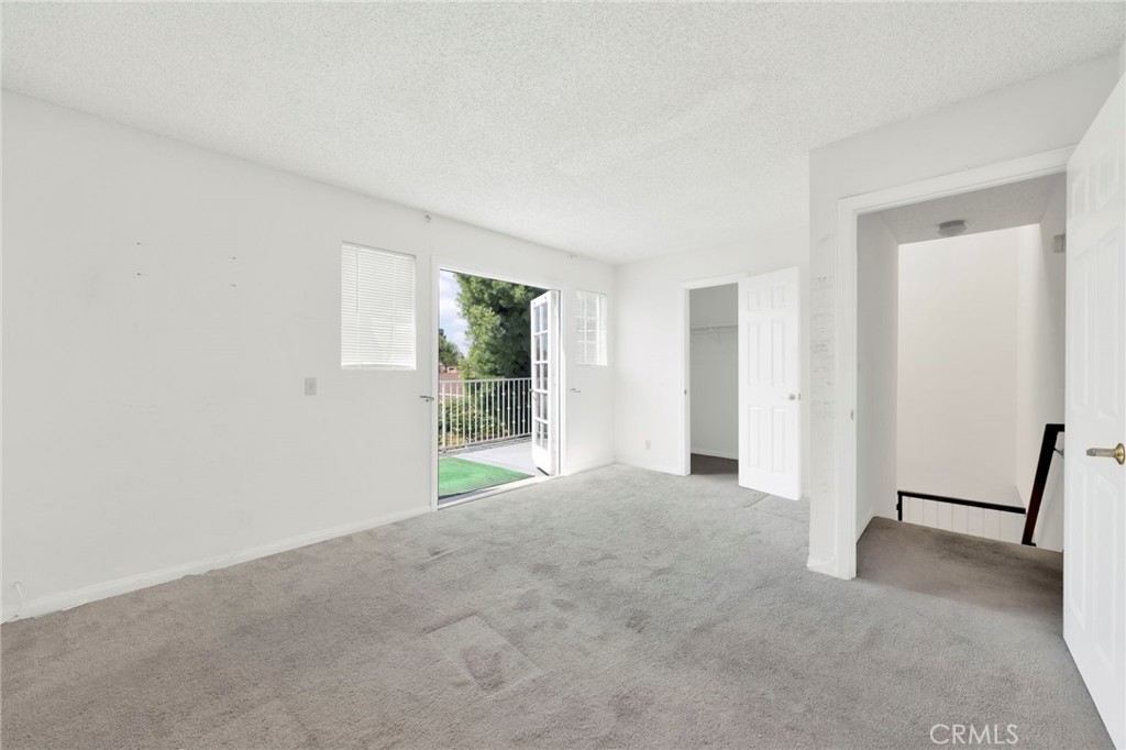 1835 South Alta Vista Avenue, Unit D Monrovia, CA 91016 - Photo 16 of 20 an empty room with windows