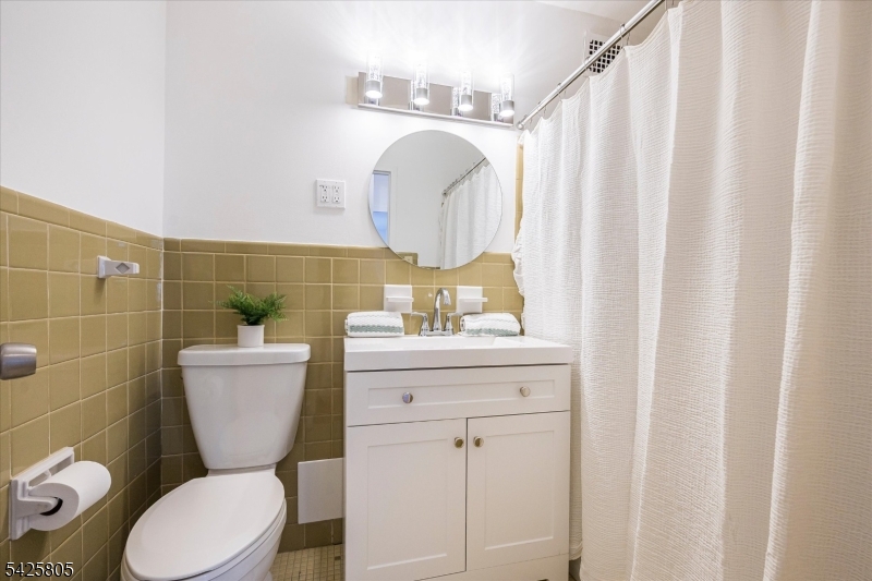 530 Valley Road, Unit 3Z Montclair, NJ 07043 - Photo 18 of 21