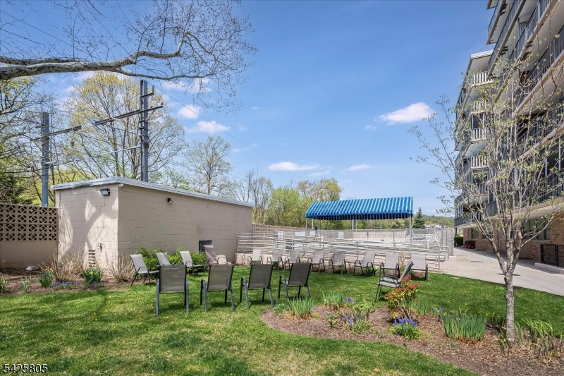 530 Valley Road, Unit 3Z Montclair, NJ 07043 - Photo 19 of 21