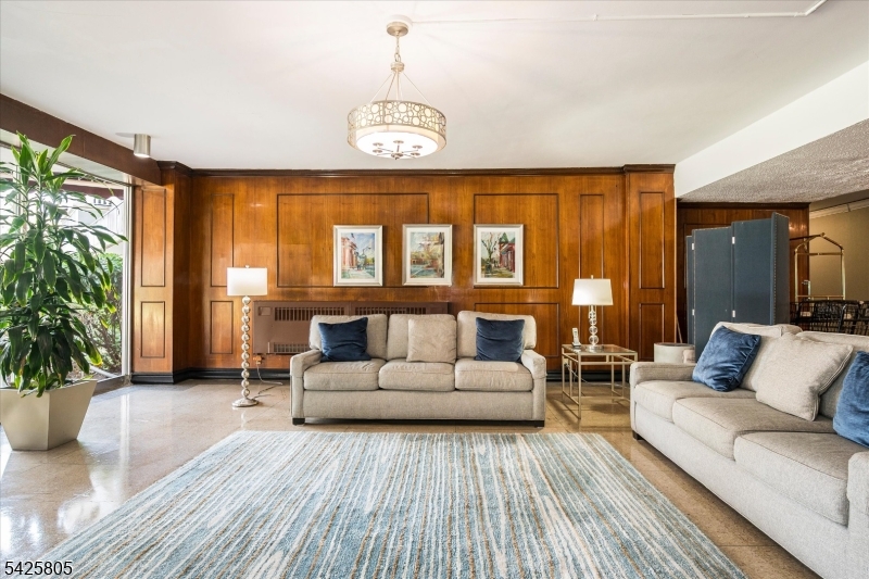 530 Valley Road, Unit 3Z Montclair, NJ 07043 - Photo 4 of 21