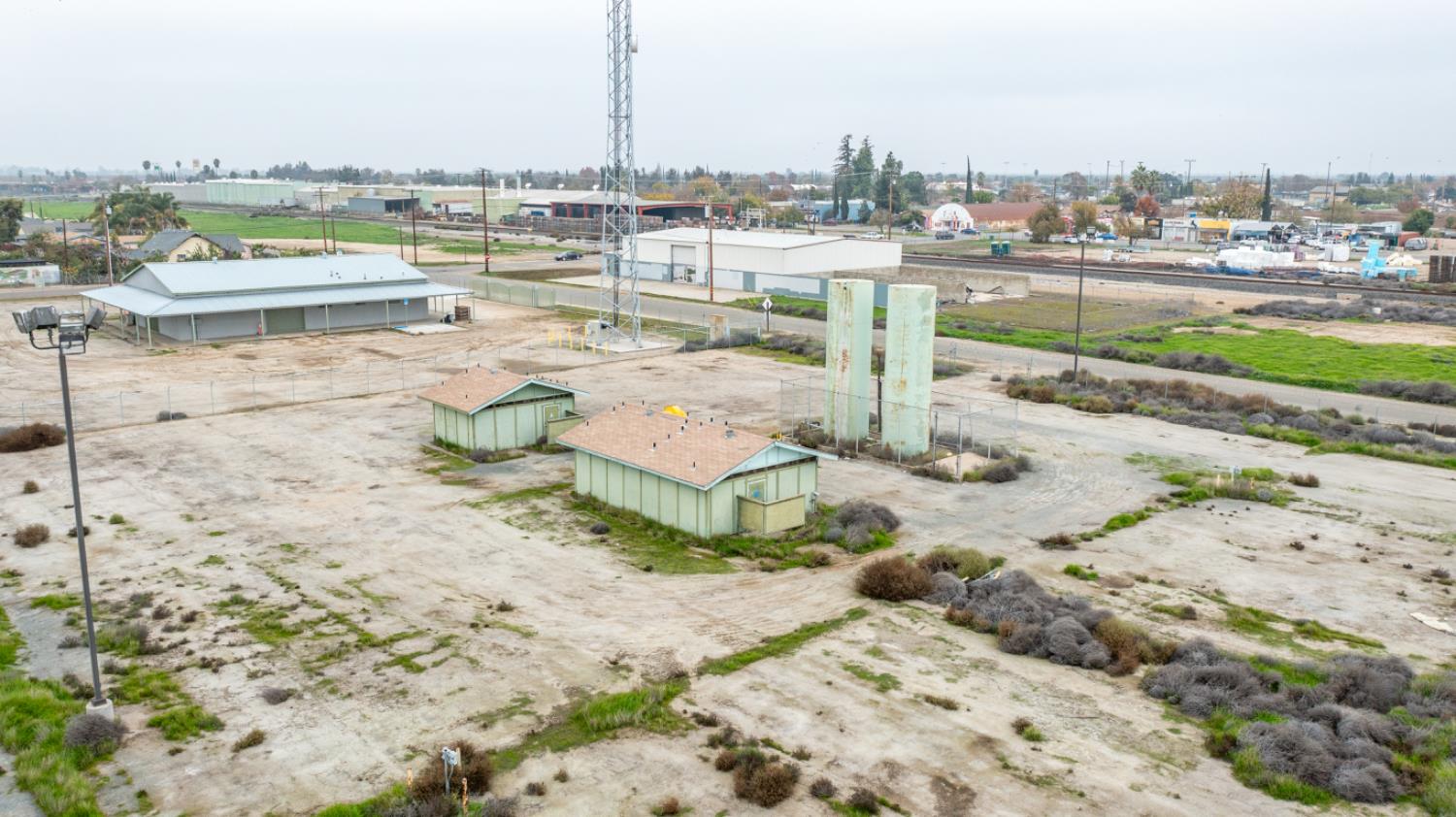 0 Ave 48 Earlimart, CA 93219 - Photo 11 of 21 a view of a city with ocean