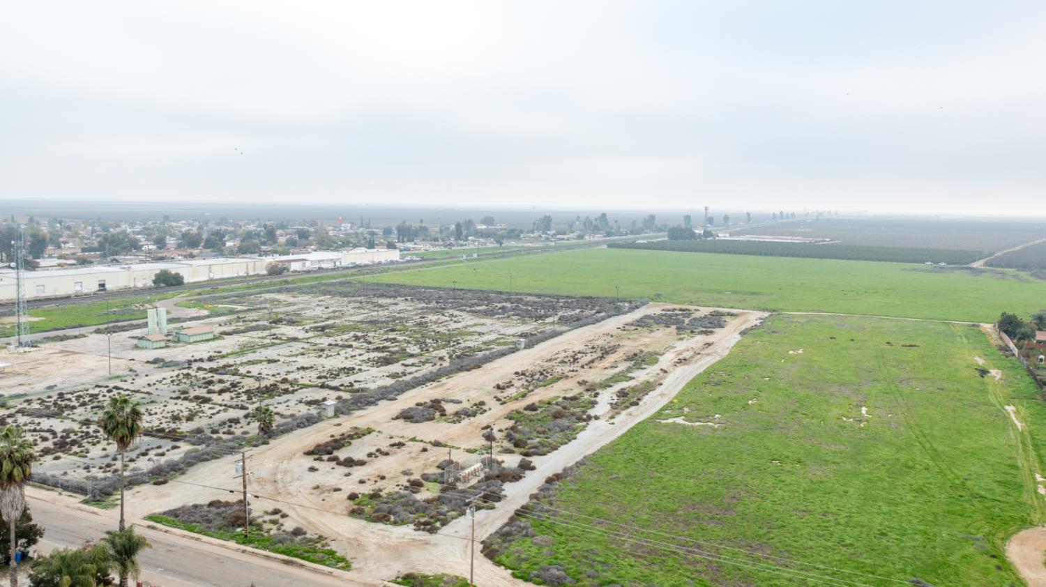 0 Ave 48 Earlimart, CA 93219 - Photo 12 of 21 a view of a lake with a big yard