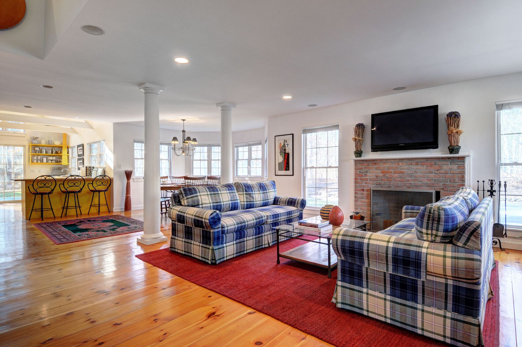 83 Spring Close Highway East Hampton, NY 11937 - Photo 3 of 8