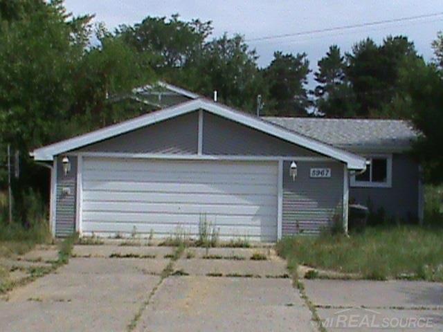 5967 Dryden Road Dryden, MI 48428 - Photo 2 of 40 31322580-1.JPG