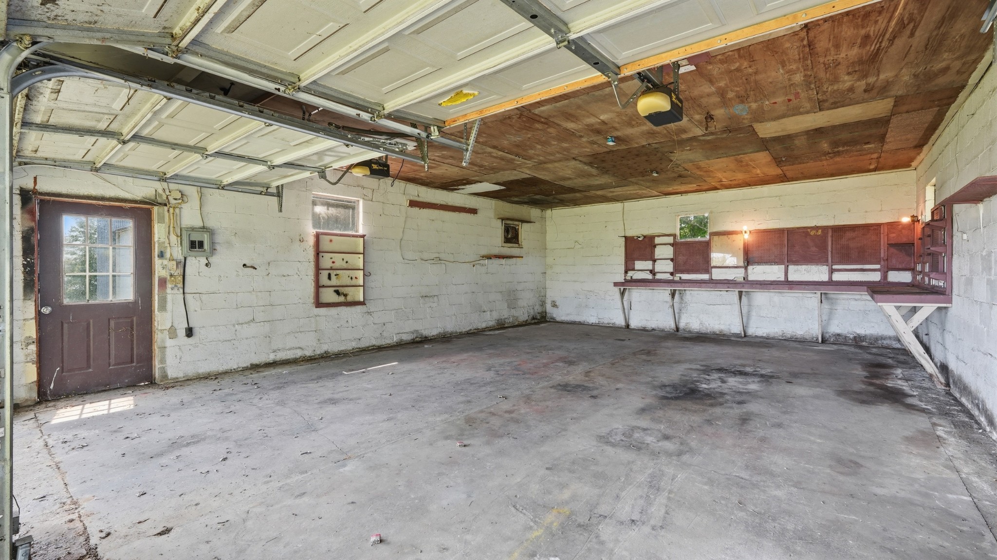469 Fred Cooper Road McMinnville, TN 37110 - Photo 38 of 46 a view of a garage