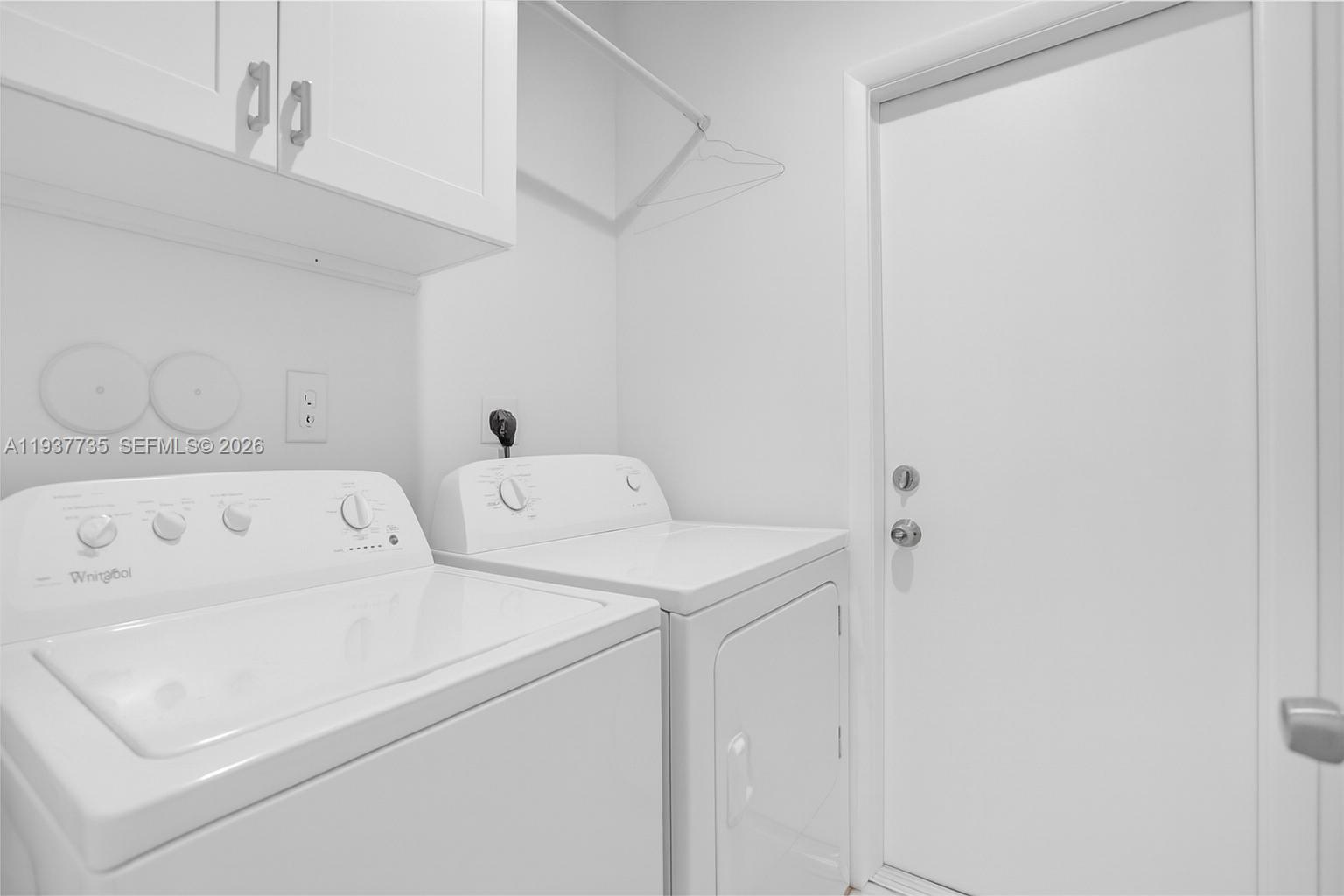 797 Chimney Rock Road Fort Lauderdale, FL 33327 - Photo 31 of 37