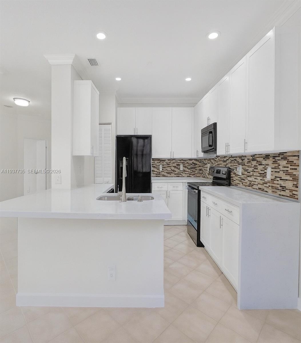 797 Chimney Rock Road Fort Lauderdale, FL 33327 - Photo 8 of 37