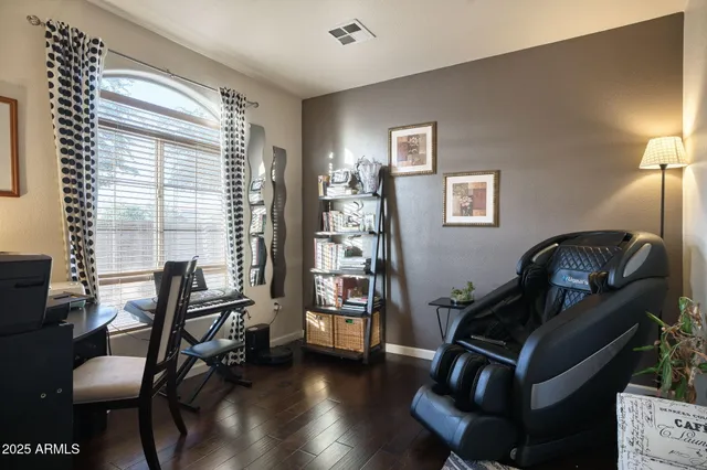 $2,200 | 17150 North 23rd Street, Unit 125, Phoenix, AZ 85022