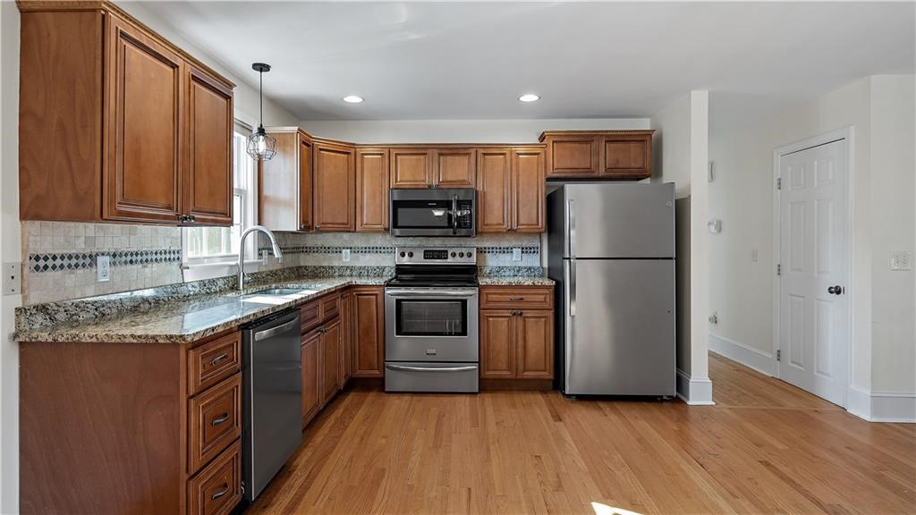 4 Battey Drive Smithfield, RI 02828 - Photo 5 of 23