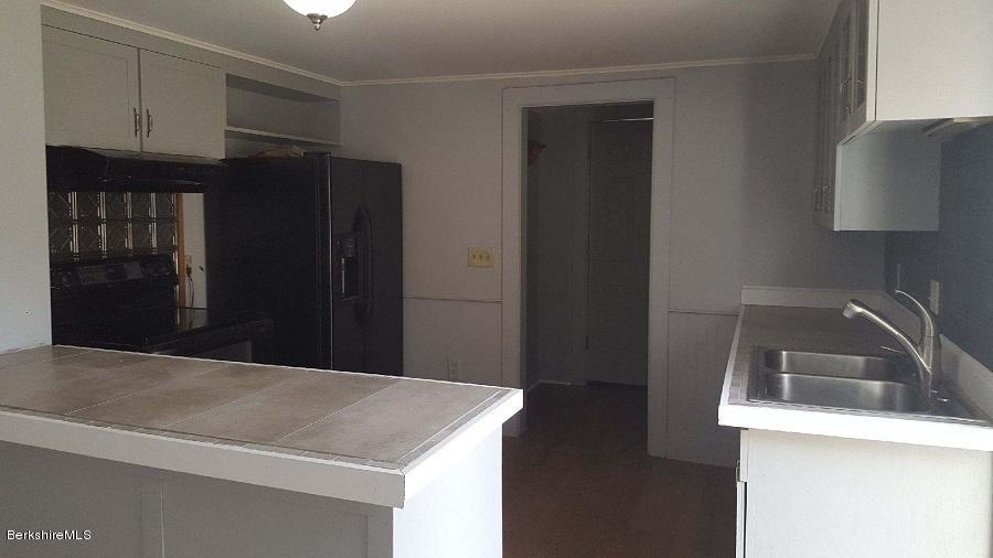 35 Albany Road West Stockbridge, MA 01266 - Photo 2 of 10 kitchen