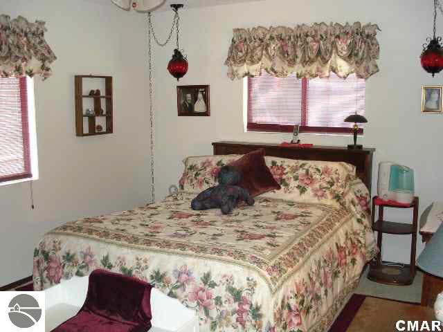 2646 West Wing Road Mount Pleasant, MI 48858 - Photo 8 of 24 1772477-7.JPG