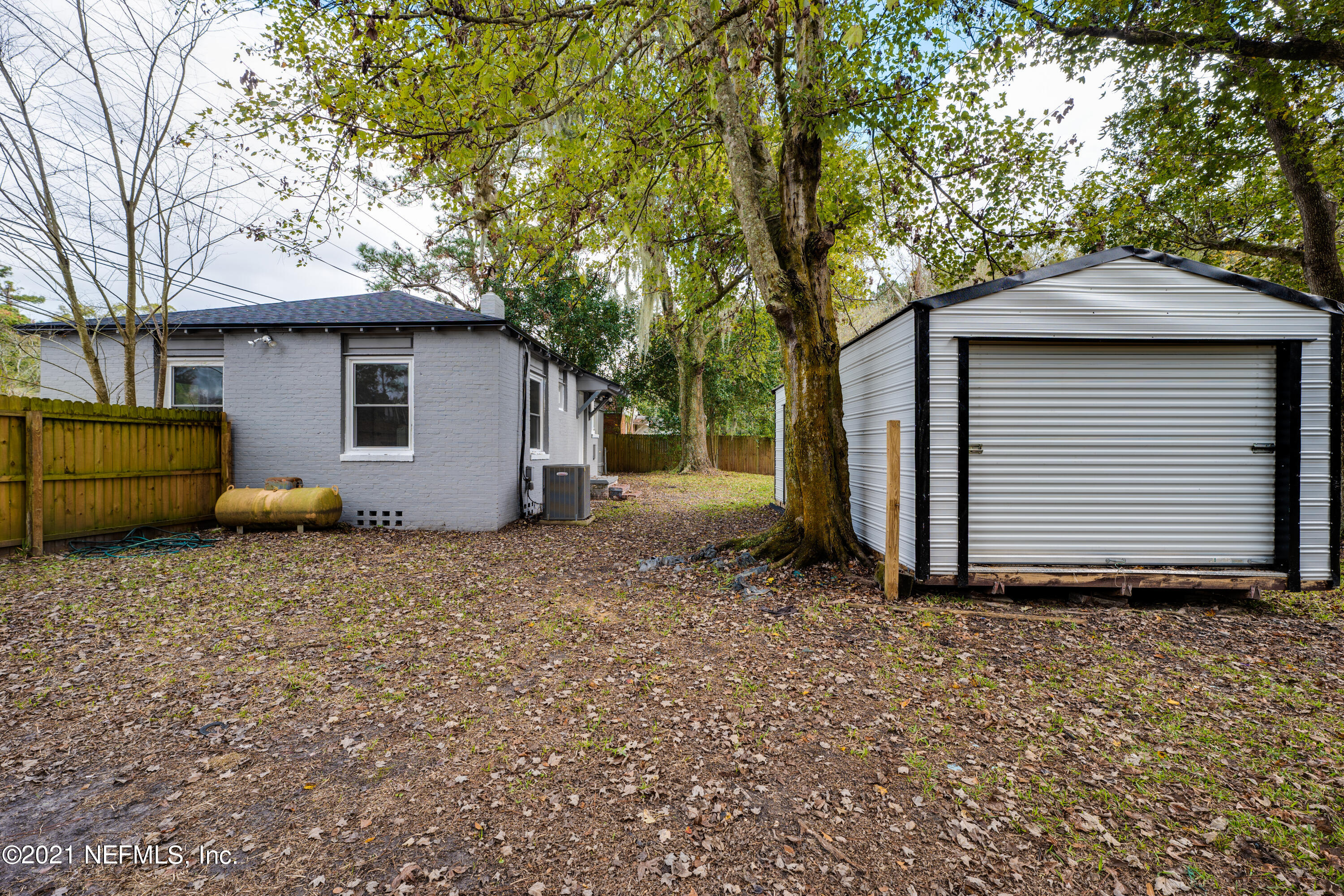 4564 Timuquana Road Jacksonville, FL 32210 - Photo 12 of 33 4564TimuquanaRdJacksonvilleFL-12