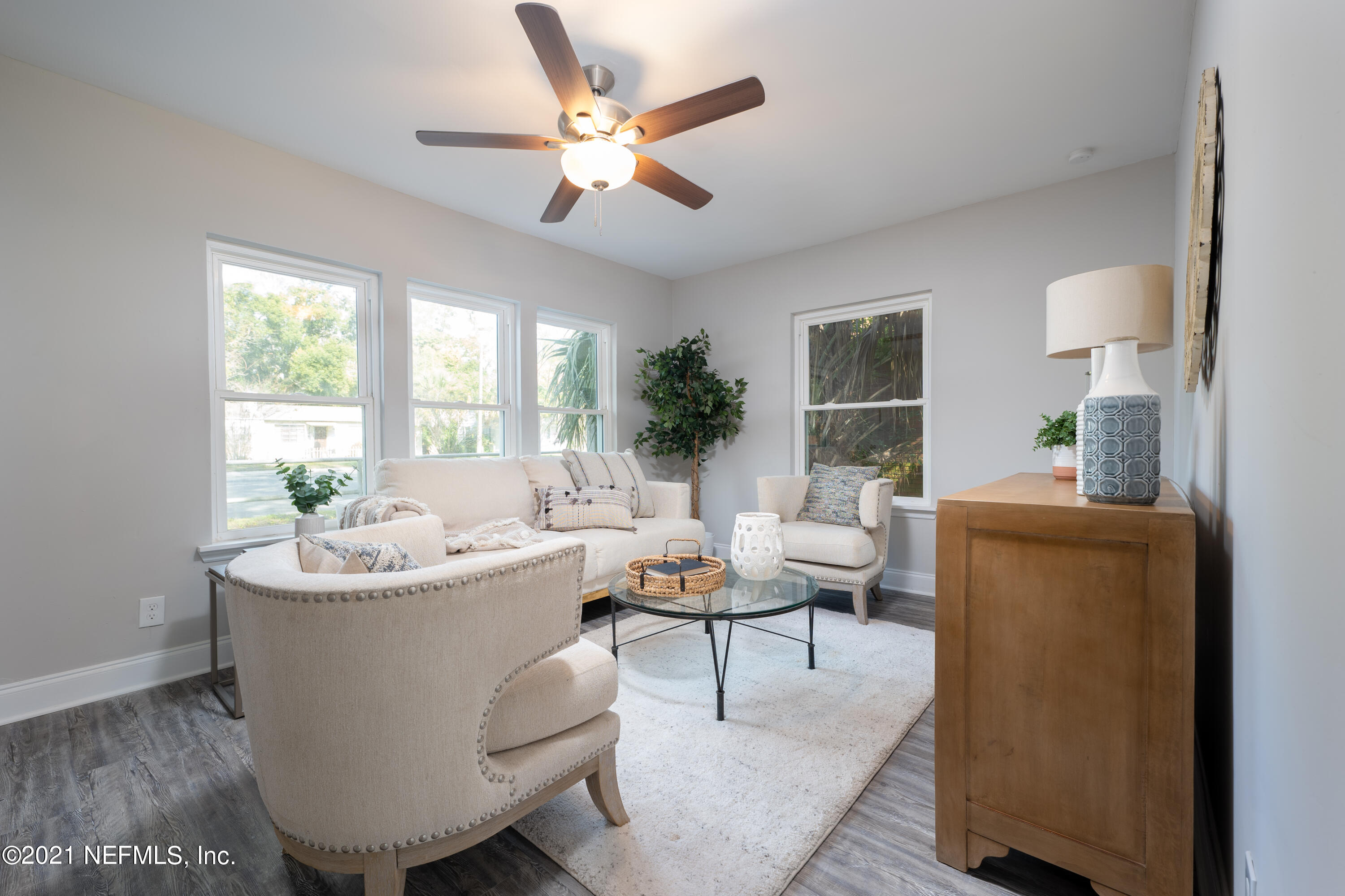 4564 Timuquana Road Jacksonville, FL 32210 - Photo 13 of 33 4564TimuquanaRdJacksonvilleFL-13