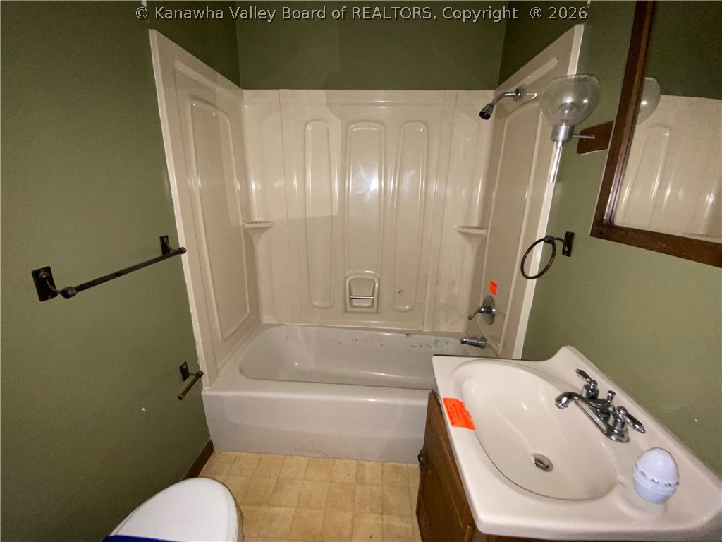 3717 Norwood Road Huntington, WV 25705 - Photo 14 of 27 Gallery Image 14