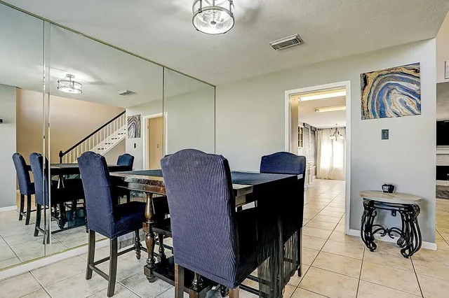 $2,325 | 3005 Wood Hollow Drive, League City, TX 77573