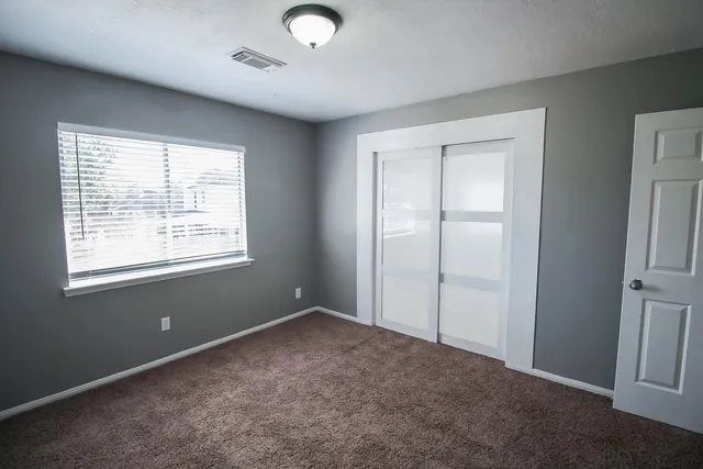 $2,325 | 3005 Wood Hollow Drive, League City, TX 77573