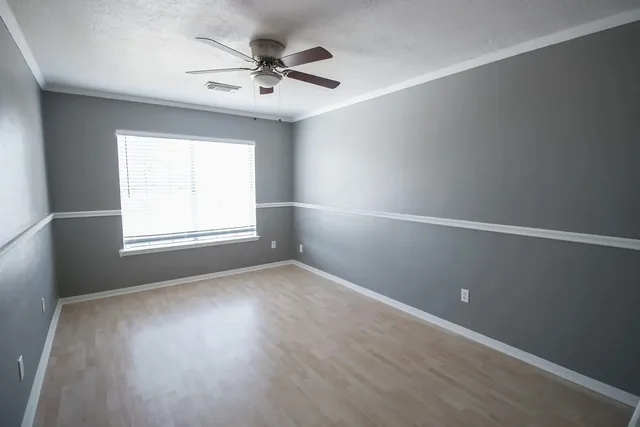 $2,325 | 3005 Wood Hollow Drive, League City, TX 77573