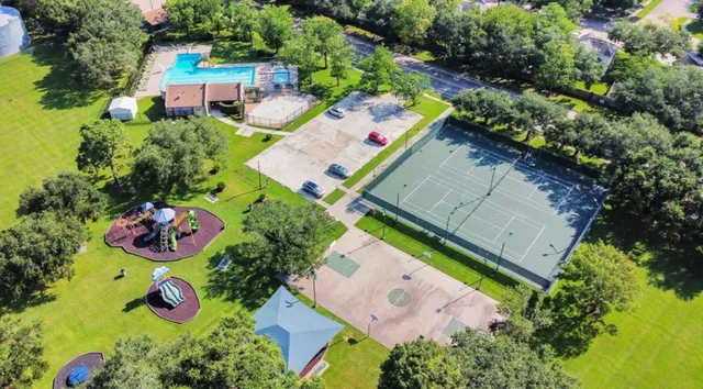 $2,325 | 3005 Wood Hollow Drive, League City, TX 77573