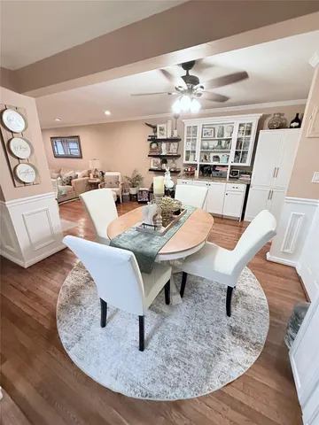 $289,000 | 1213 East Broadway, Unit B12, Hewlett, NY 11557