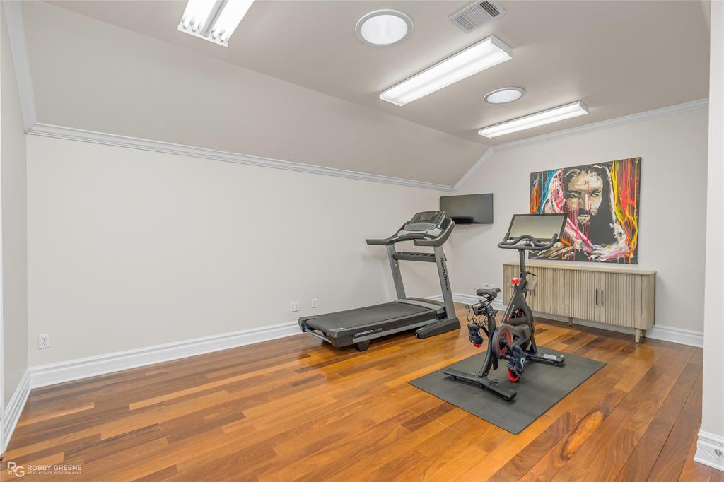 200 Evangeline Walk Bossier City, LA 71111 - Photo 29 of 39 a view of a room with gym equipment