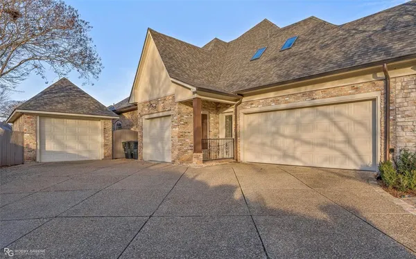 $1,195,000 | 200 Evangeline Walk, Bossier City, LA 71111