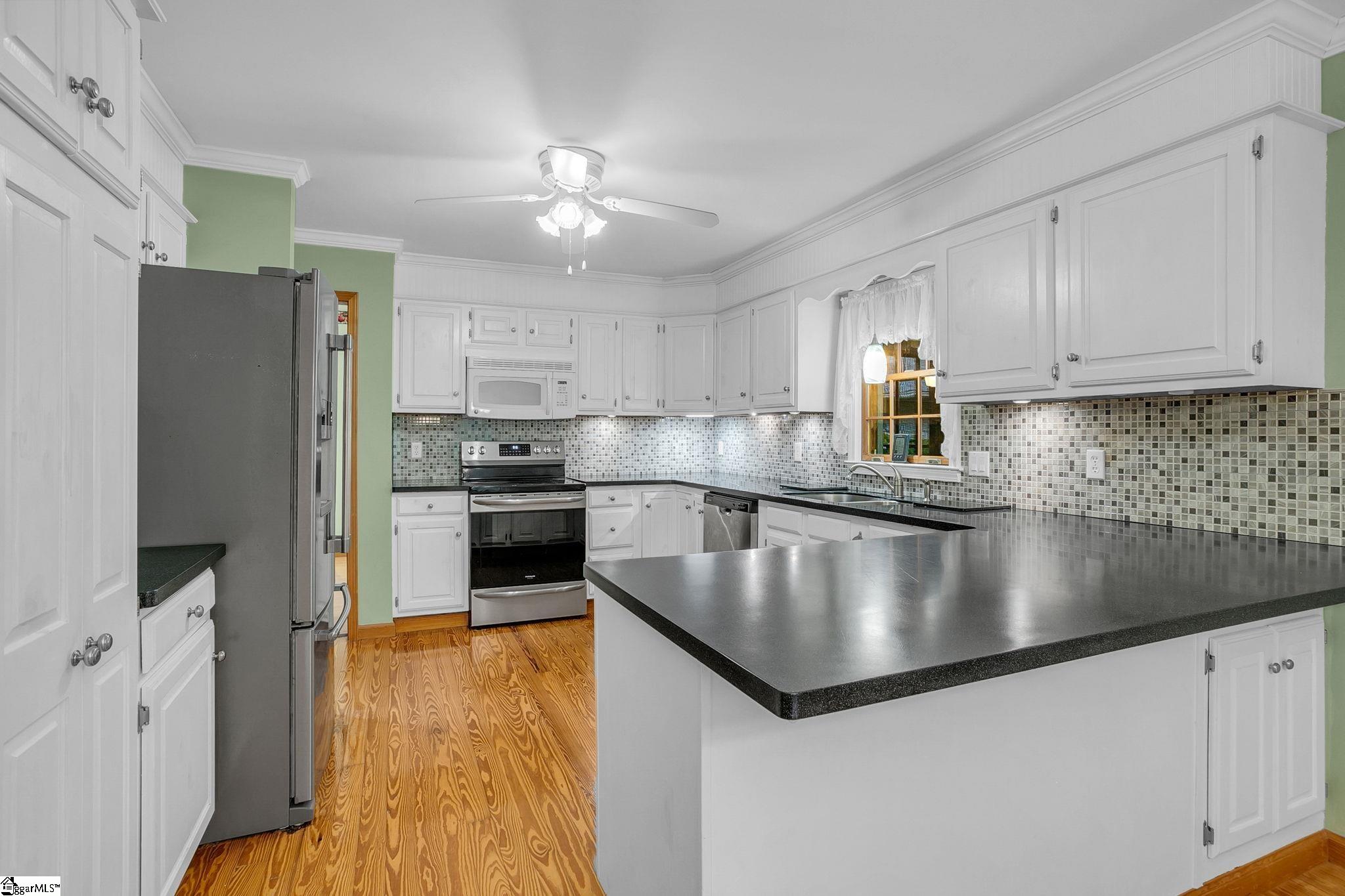1004 Ridgeview Drive Pendleton, SC 29670 - Photo 6 of 44