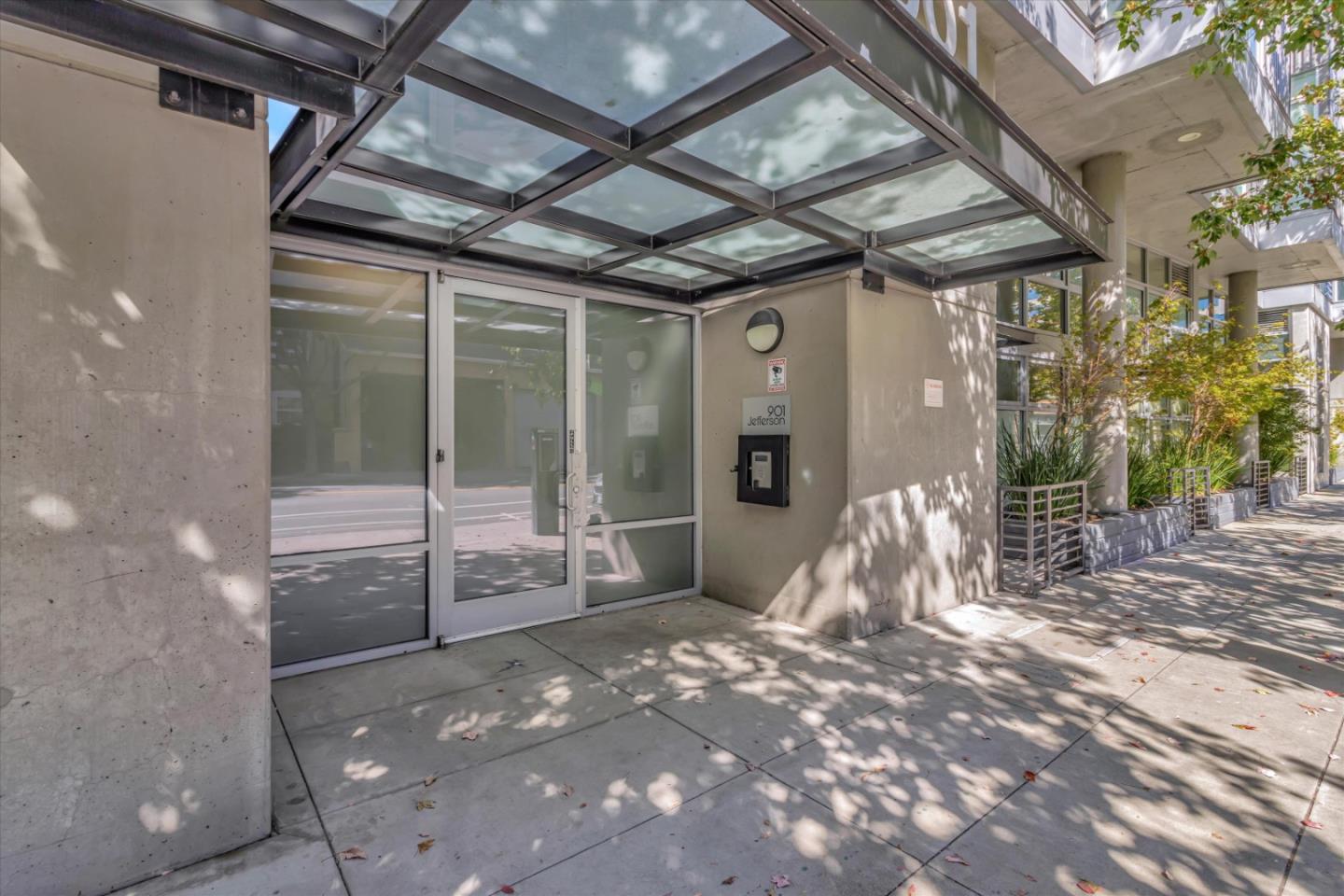 901 Jefferson Street, Unit 510 Oakland, CA 94607 - Photo 2 of 15 a view of a porch with a table and chairs