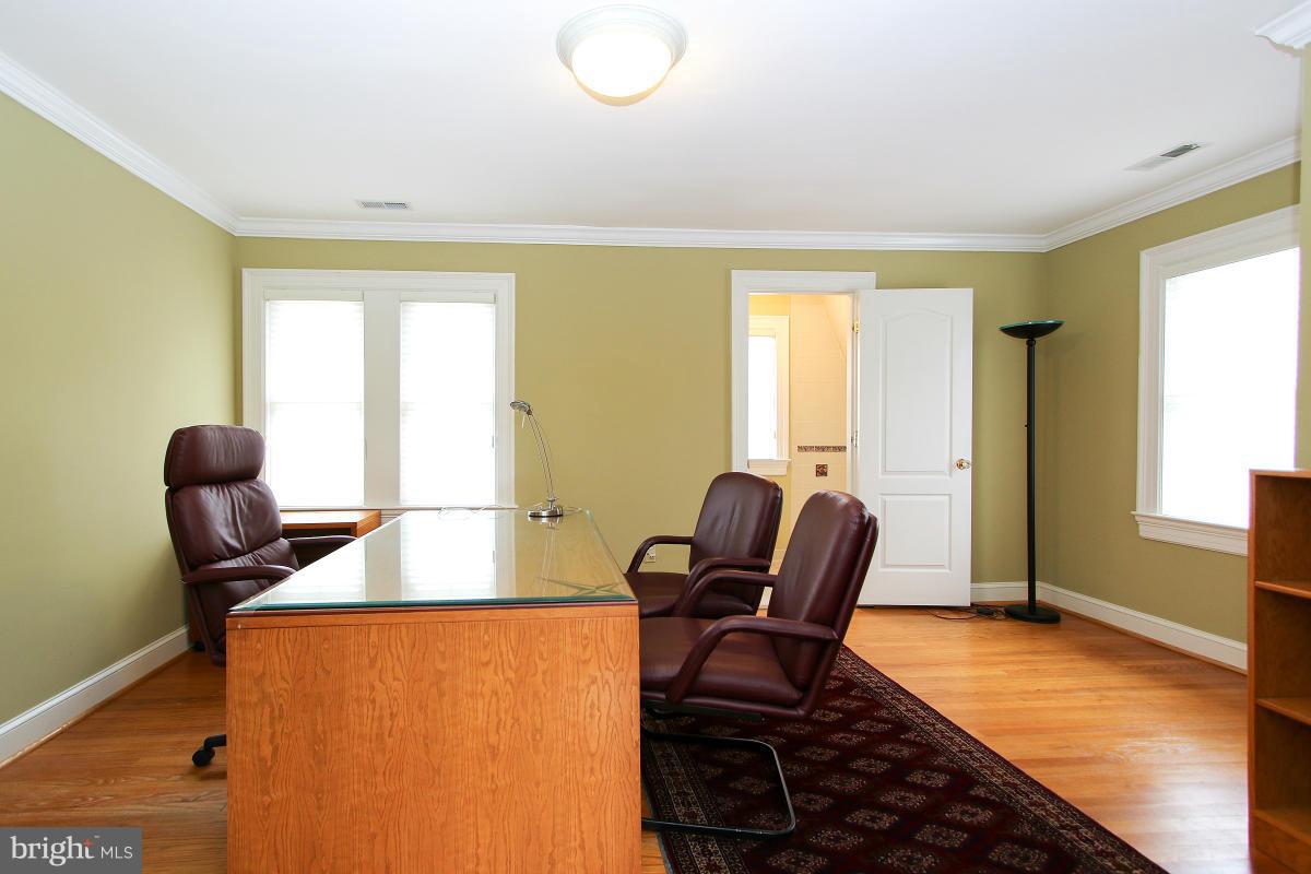 8012 Old Georgetown Road Bethesda, MD 20814 - Photo 14 of 30 Bedroom (Master)