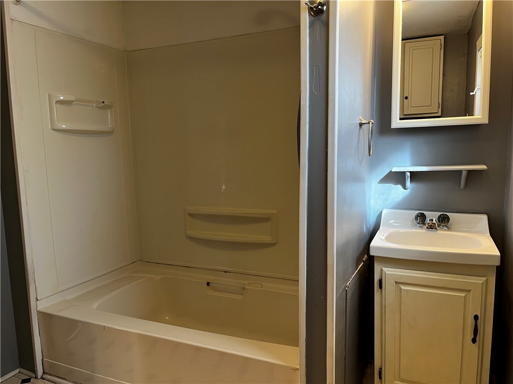 18 Spring Street Seneca Falls, NY 13148 - Photo 24 of 29