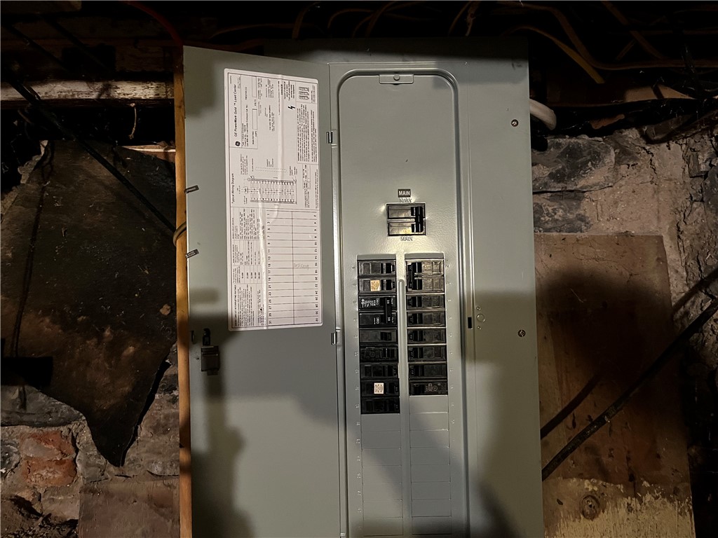 18 Spring Street Seneca Falls, NY 13148 - Photo 27 of 29