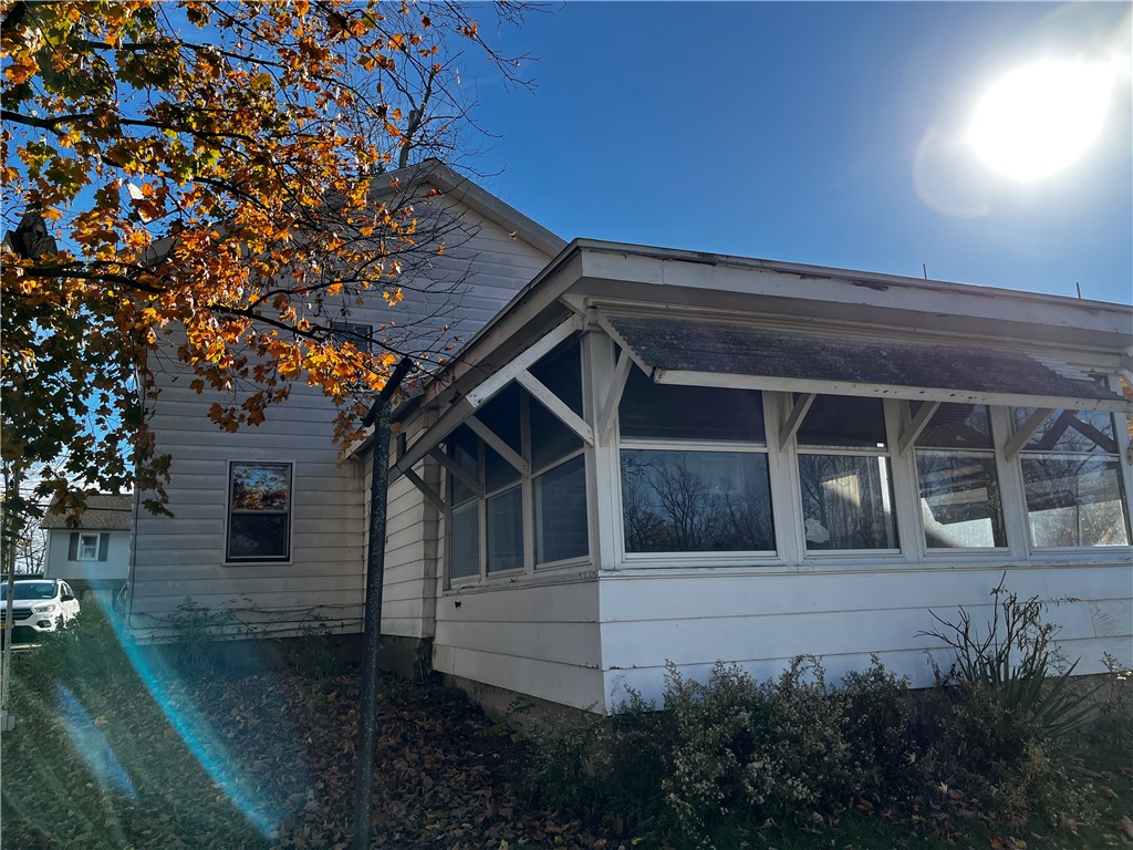 18 Spring Street Seneca Falls, NY 13148 - Photo 5 of 29