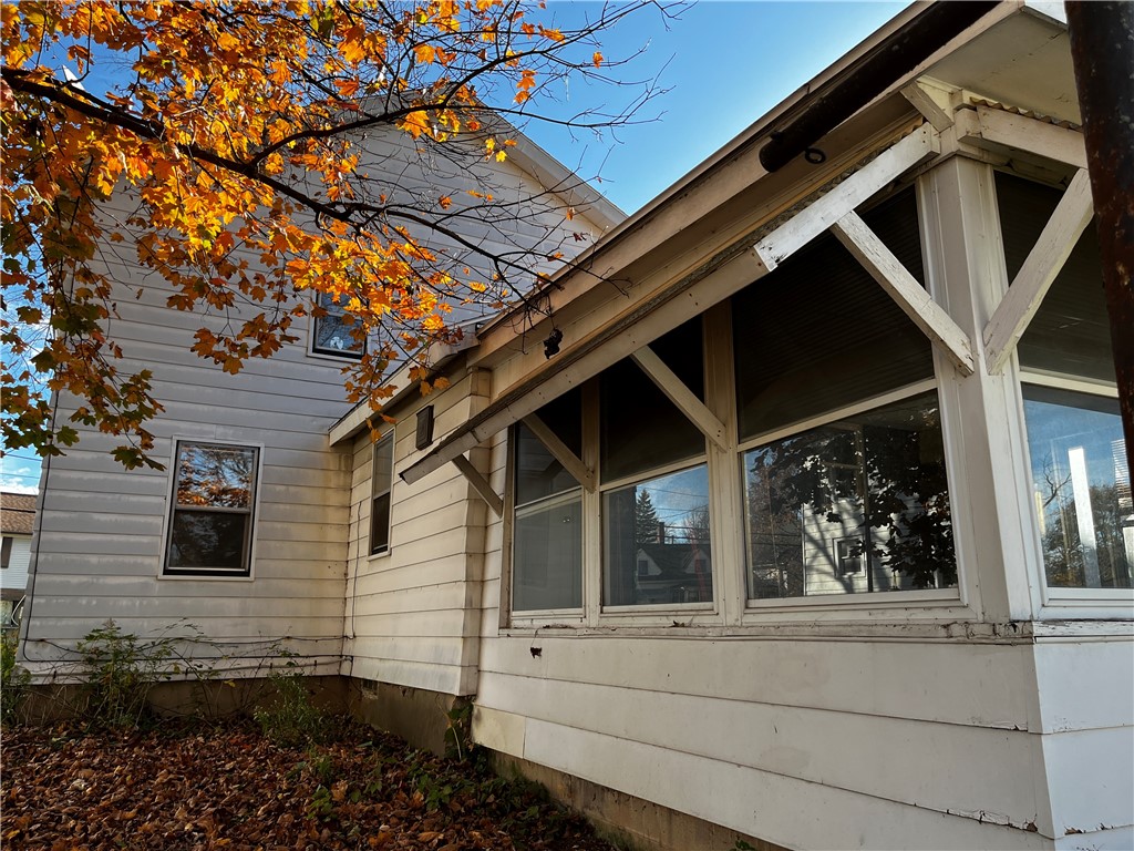 18 Spring Street Seneca Falls, NY 13148 - Photo 6 of 29