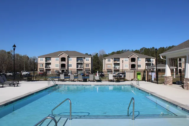 $1,350 | 100 Grove Circle, Unit 301, Lillington, NC 27546