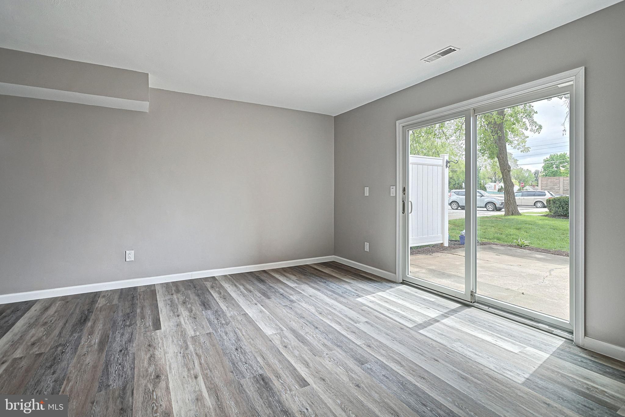 754 Colony Drive York, PA 17404 - Photo 14 of 24