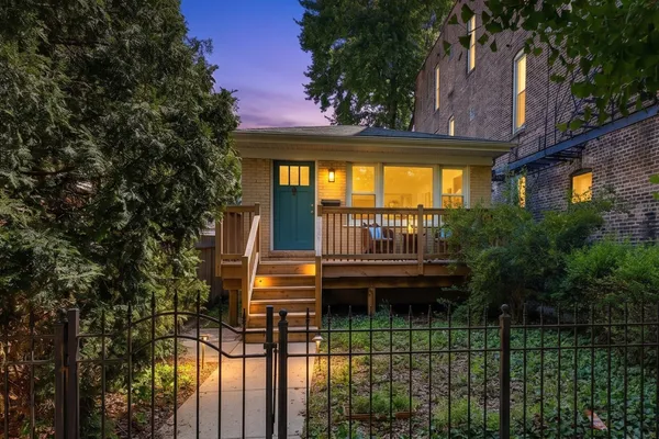 $699,900 | 1429 West Huron Street, Chicago, IL 60642